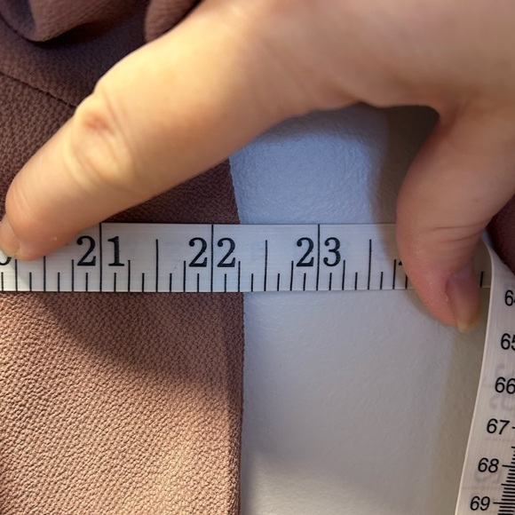 Brody Myles blouse with top lace and flowy fit - Picture 6 of 10